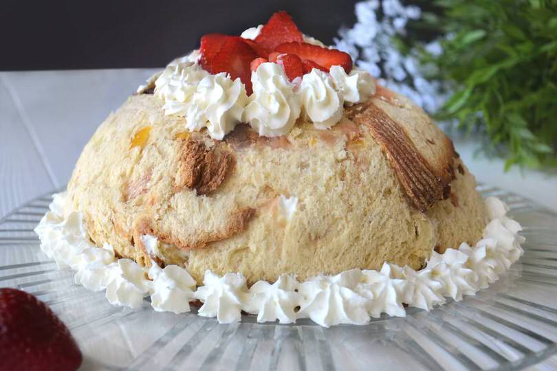 Zuccotto di colomba alle fragole