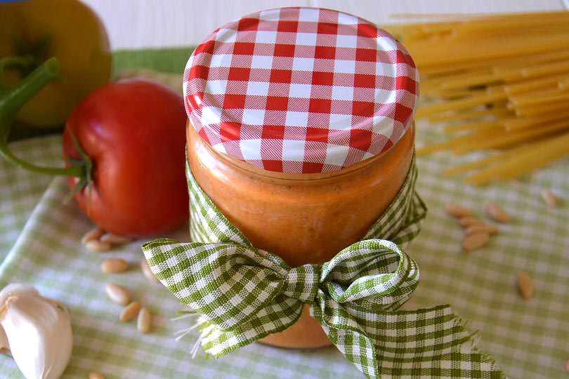 Pesto alla siciliana