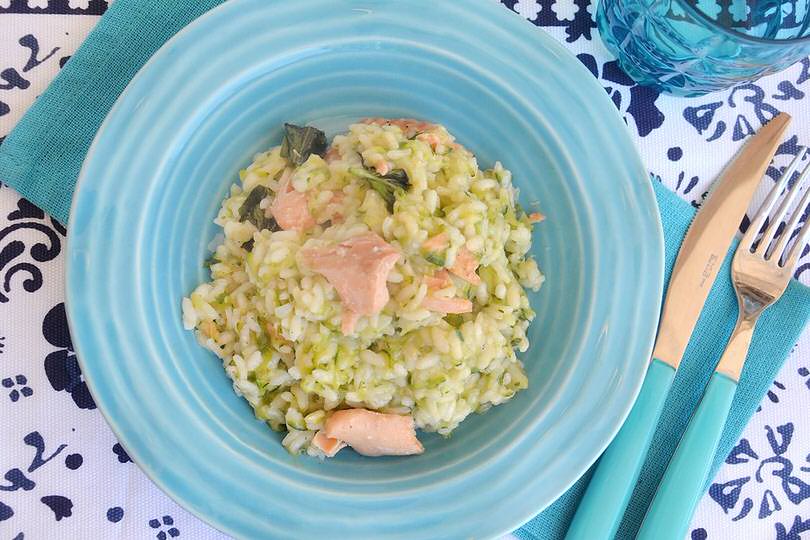 Risotto zucchine e salmone