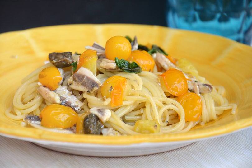 Pasta con le alici