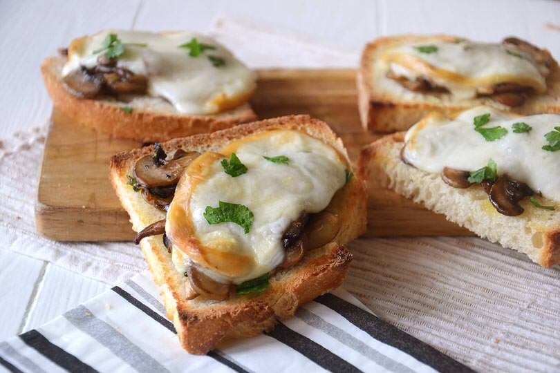 Bruschette ai funghi
