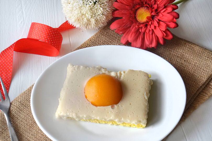 Spiegeleierkuchen (Torta uova al tegamino)