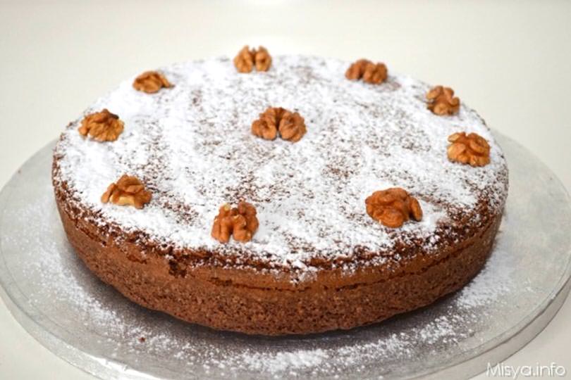 Torta di noci e cioccolato