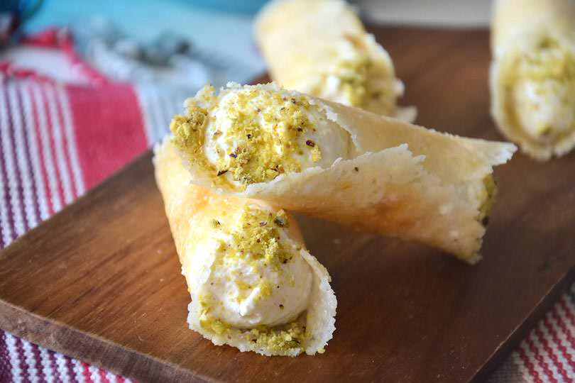 Cannoli di parmigiano