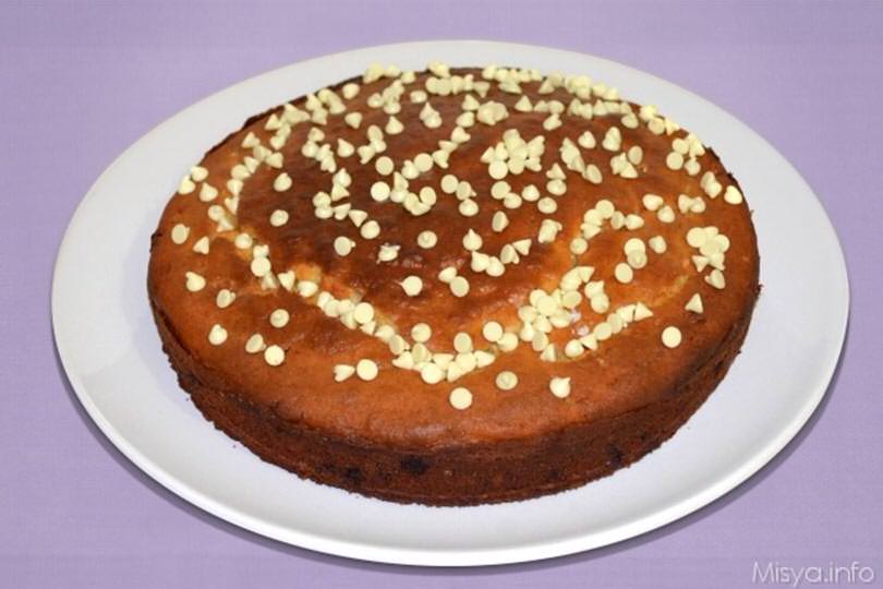 Torta con ricotta e cioccolato bianco