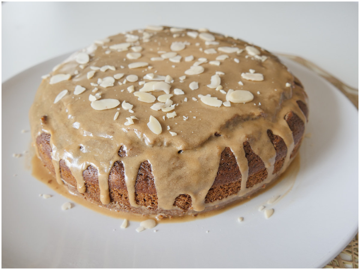 Torta all’acqua e caffè