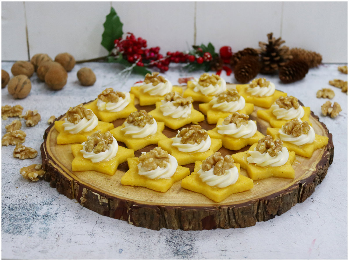 Crostini di polenta