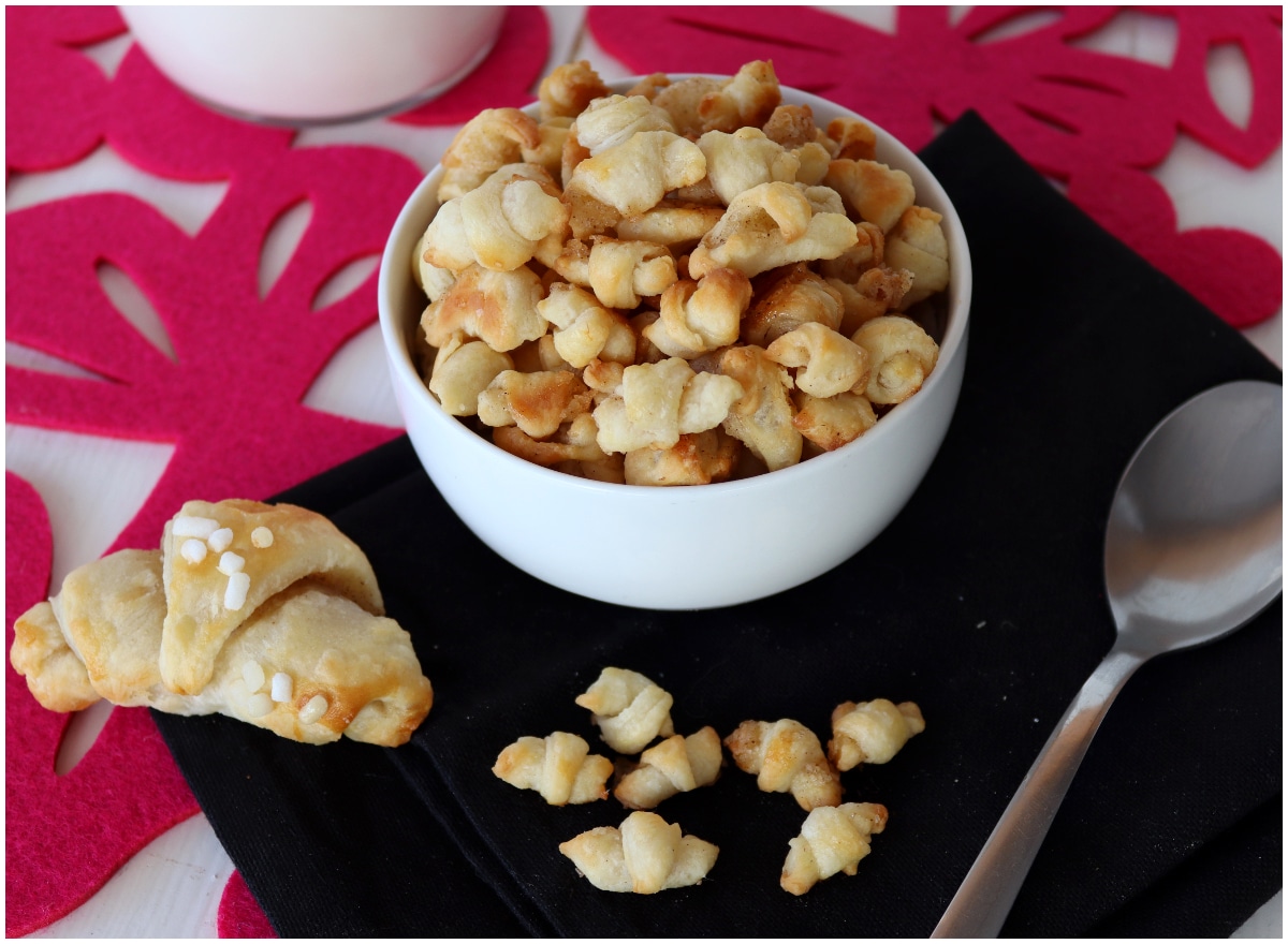 Mini croissant cereal