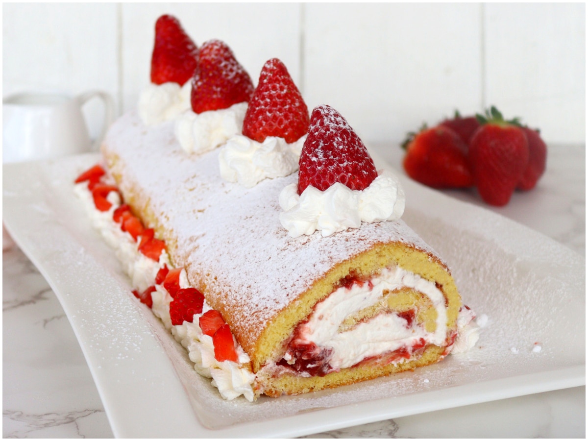 Rotolo panna e fragole