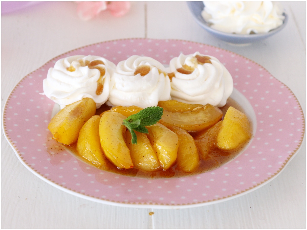 Pesche caramellate