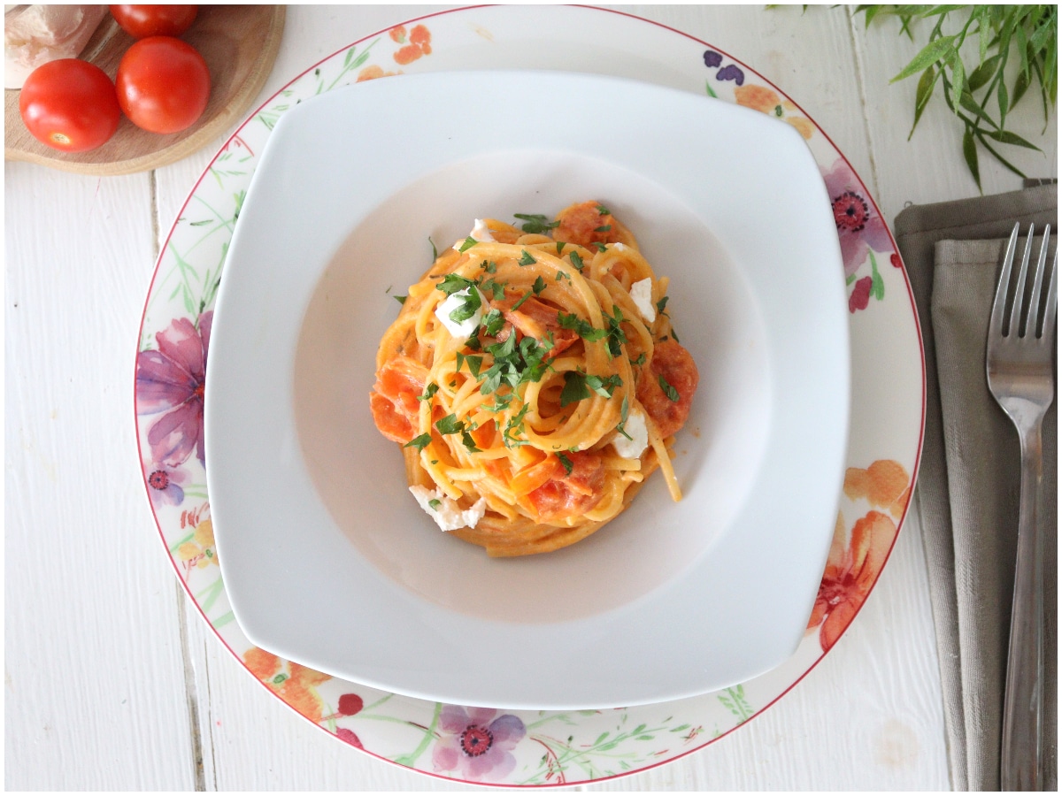 Pasta robiola e pomodorini