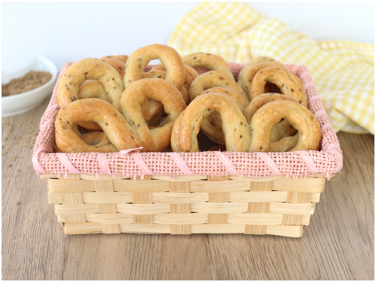 Taralli salati all'anice